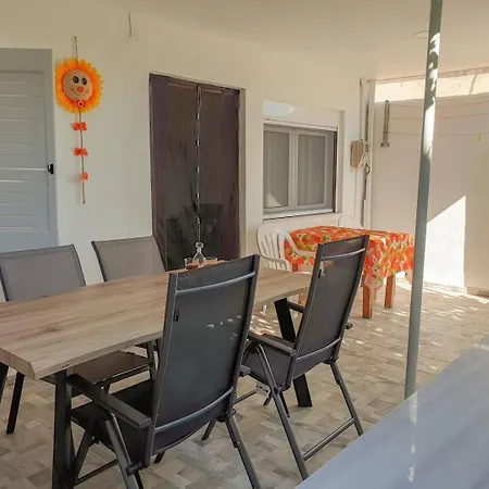 Maria's House, With Garden Vakantiehuis